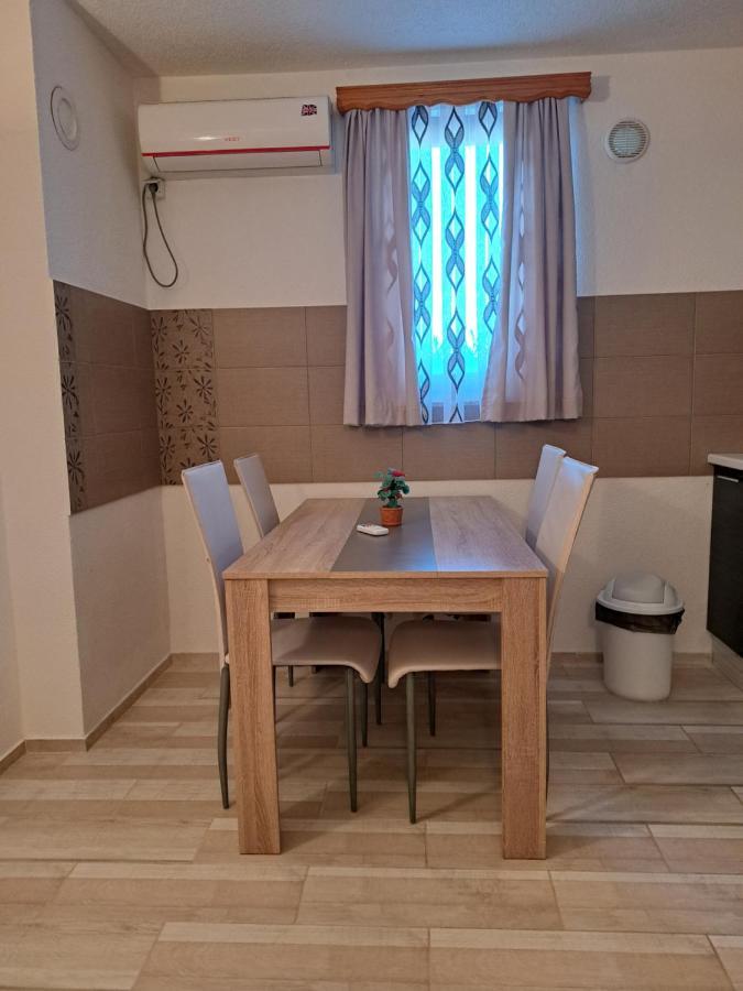 Apartman Morana Szluin Kültér fotó